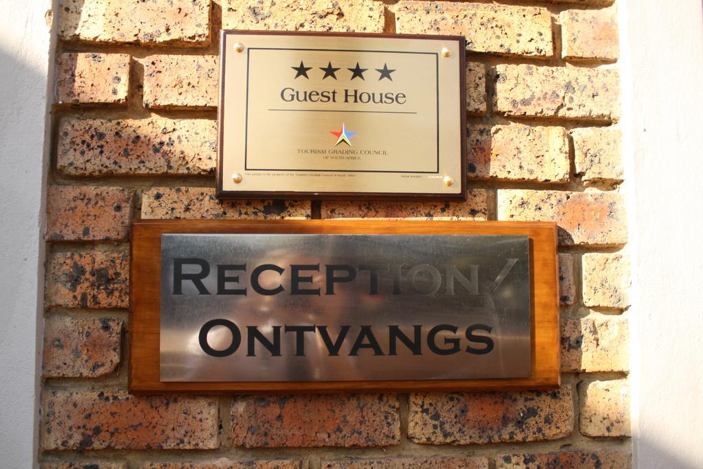 Yalla Yalla Boutique Hotel Witbank Exteriör bild