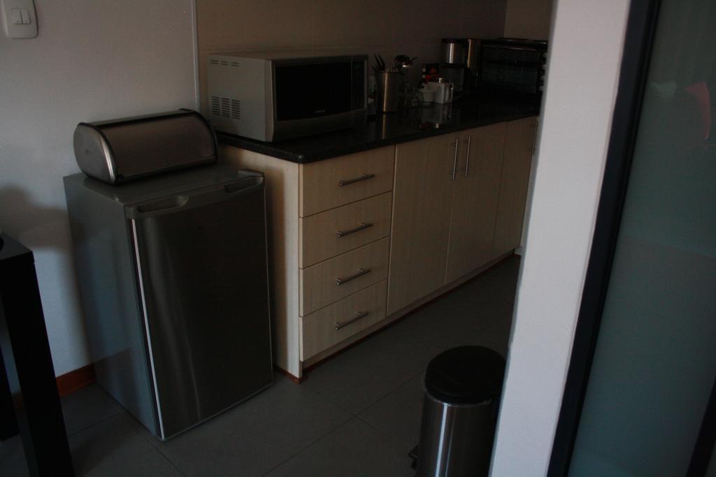 Yalla Yalla Boutique Hotel Witbank Exteriör bild