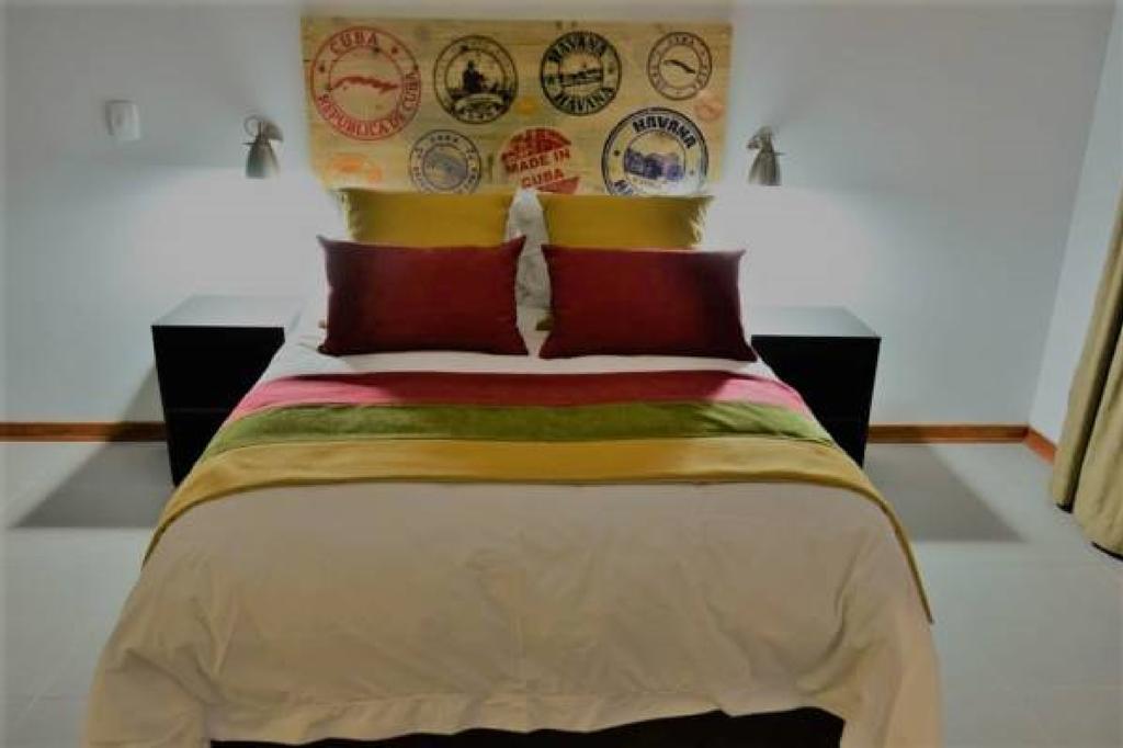 Yalla Yalla Boutique Hotel Witbank Exteriör bild