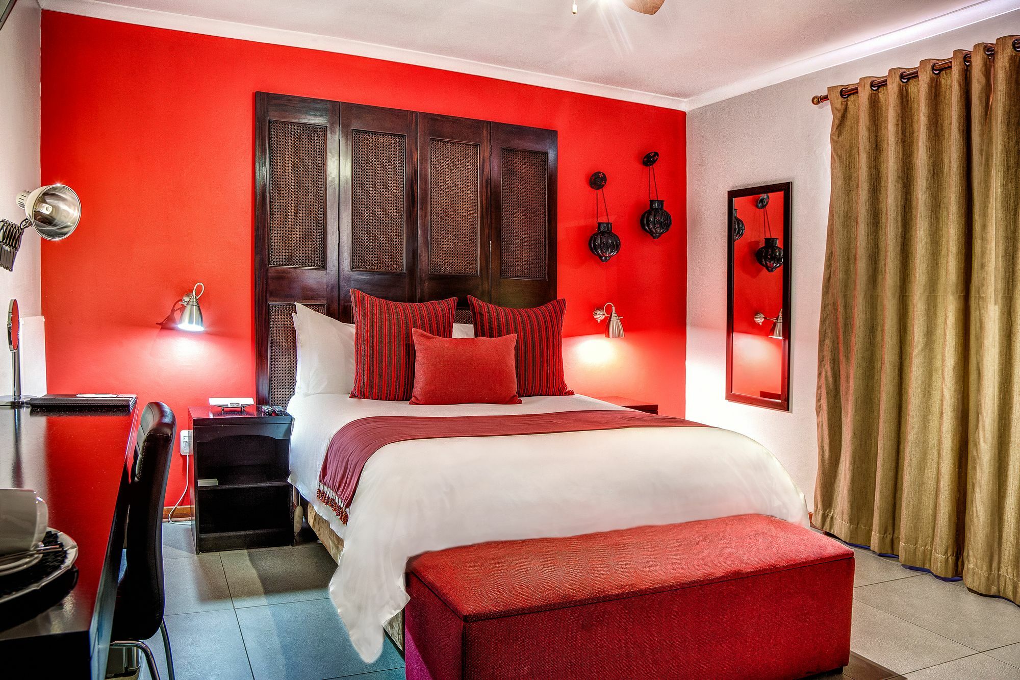 Yalla Yalla Boutique Hotel Witbank Exteriör bild